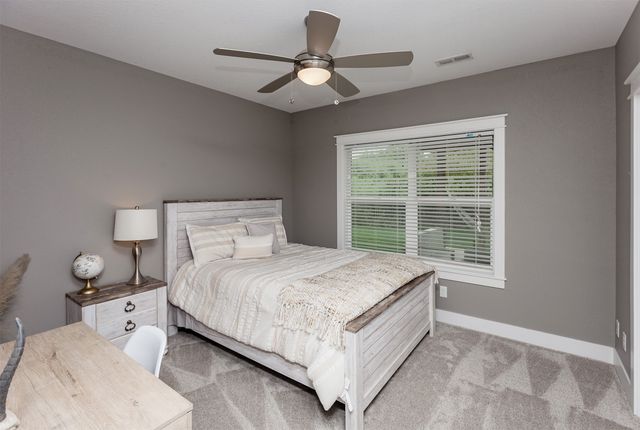 5003 NE Ledgestone Court, Ankeny, IA 50021