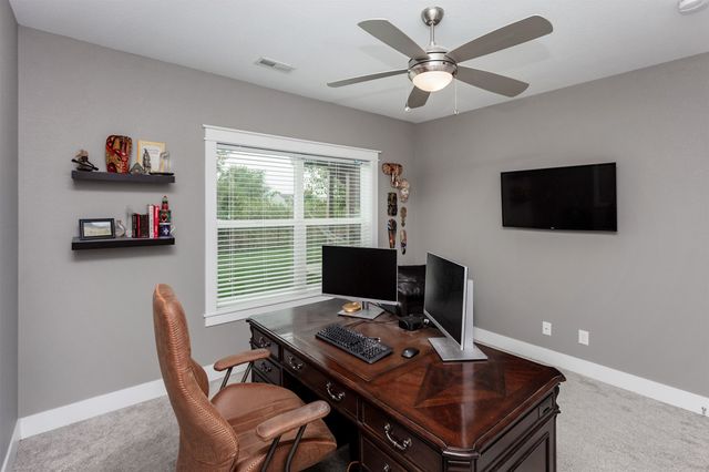 5003 NE Ledgestone Court, Ankeny, IA 50021