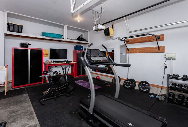 5003 NE Ledgestone Court, Ankeny, IA 50021