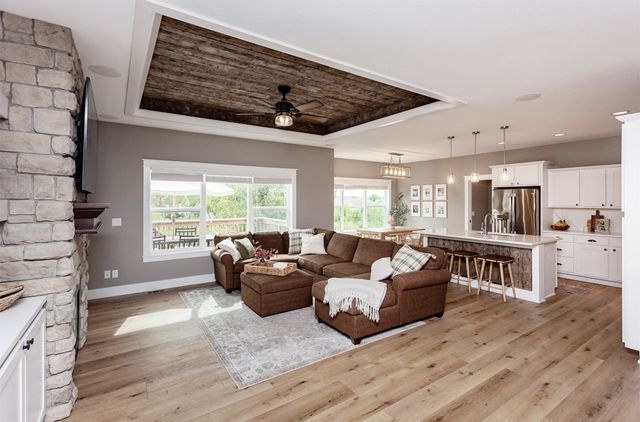 5003 NE Ledgestone Court, Ankeny, IA 50021