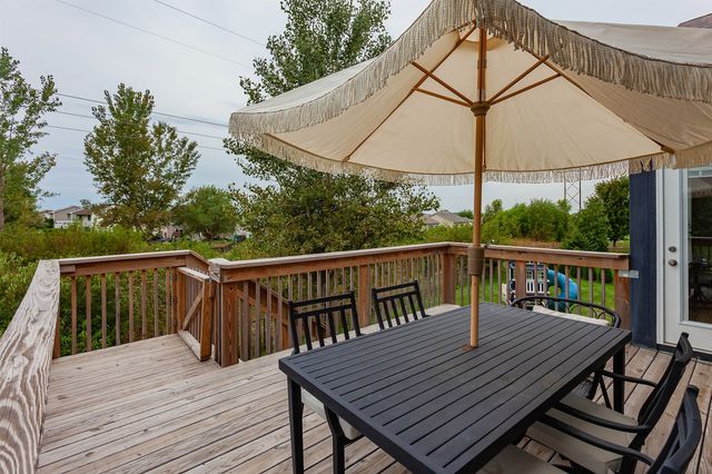 5003 NE Ledgestone Court, Ankeny, IA 50021