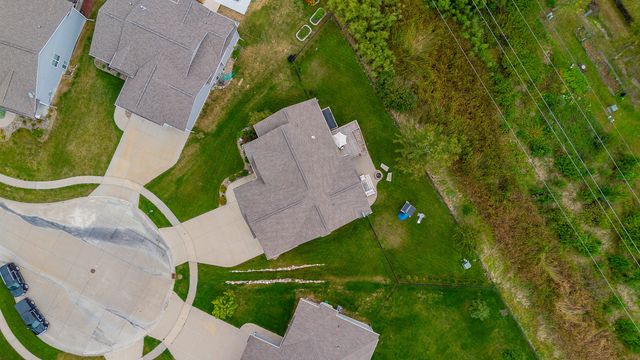 5003 NE Ledgestone Court, Ankeny, IA 50021