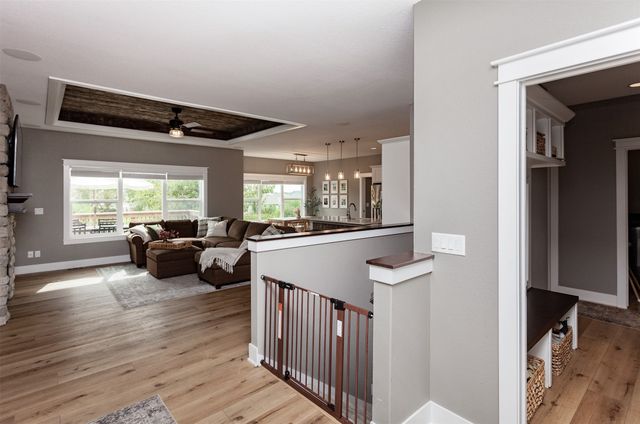 5003 NE Ledgestone Court, Ankeny, IA 50021