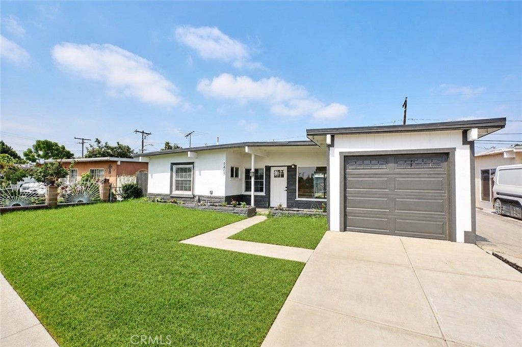 1407 S Hillford Avenue, Compton, CA 90220
