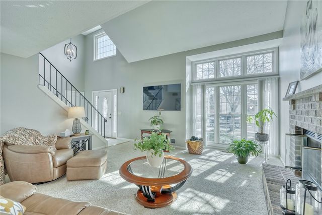 127 Twin Oak Drive, Gates, NY 14606