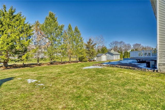 127 Twin Oak Drive, Gates, NY 14606