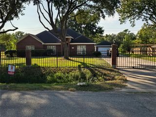 11207 Iberia Drive, Houston, TX 77065