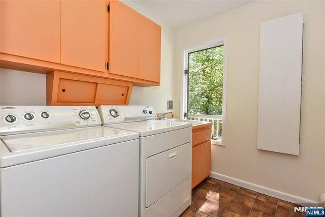 10 Mallard Run, Upper Saddle River, NJ 07458