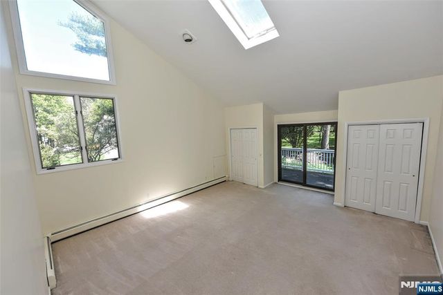 10 Mallard Run, Upper Saddle River, NJ 07458
