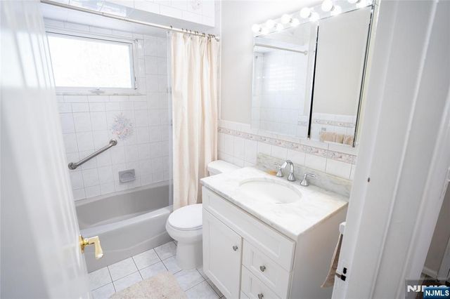 241 Coupe Place, North Arlington, NJ 07031