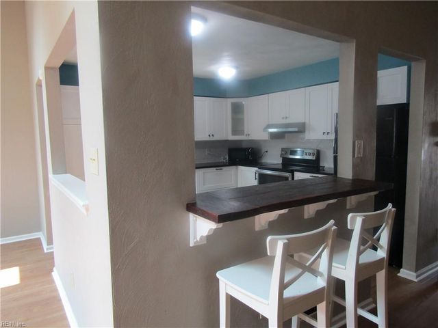 1884 Eunice CT, Virginia Beach, VA 23454