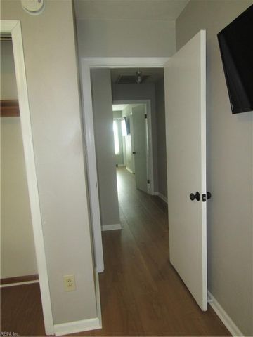 1884 Eunice CT, Virginia Beach, VA 23454