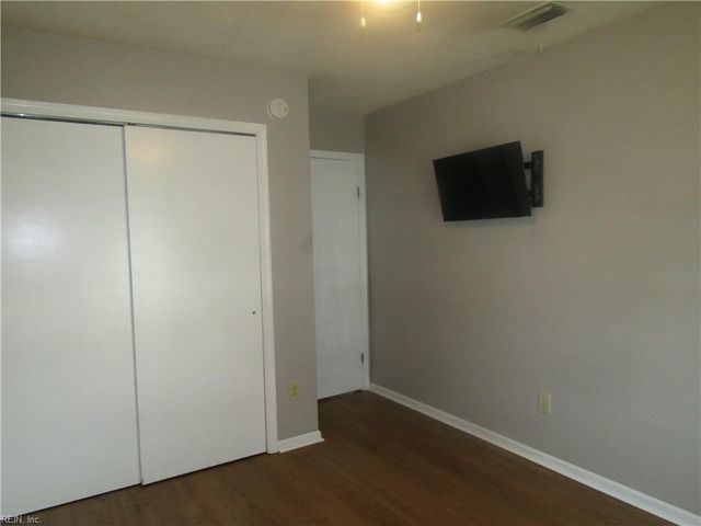1884 Eunice CT, Virginia Beach, VA 23454