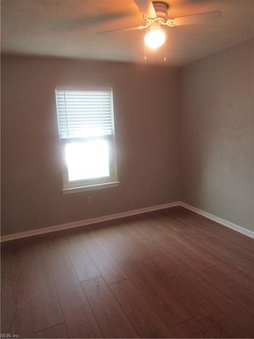 1884 Eunice CT, Virginia Beach, VA 23454