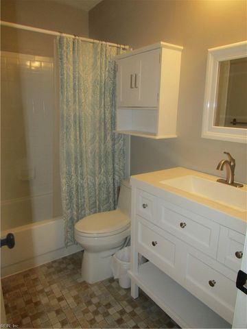 1884 Eunice CT, Virginia Beach, VA 23454