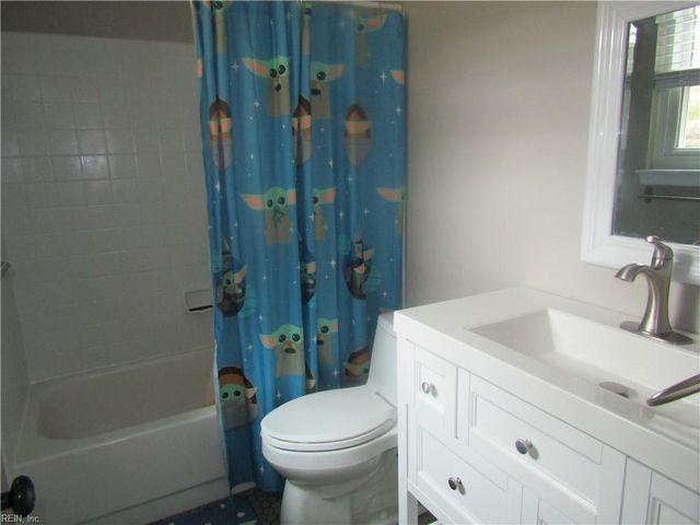1884 Eunice CT, Virginia Beach, VA 23454