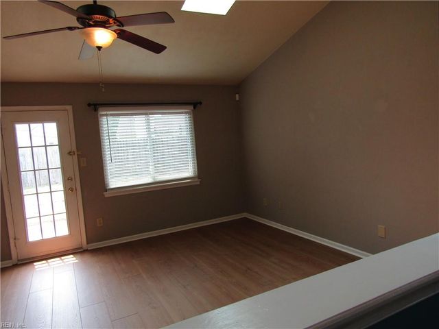 1884 Eunice CT, Virginia Beach, VA 23454