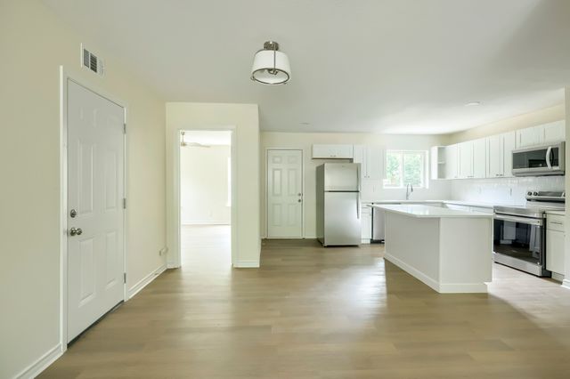 11624 Tuscany Way, Dallas, TX 75218