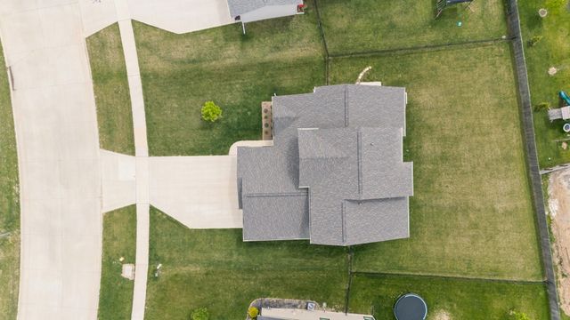 2105 Timberview Drive, Norwalk, IA 50211