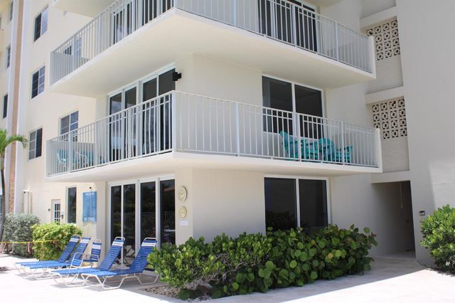 630 OCEAN Drive 215, Juno Beach, FL 33408