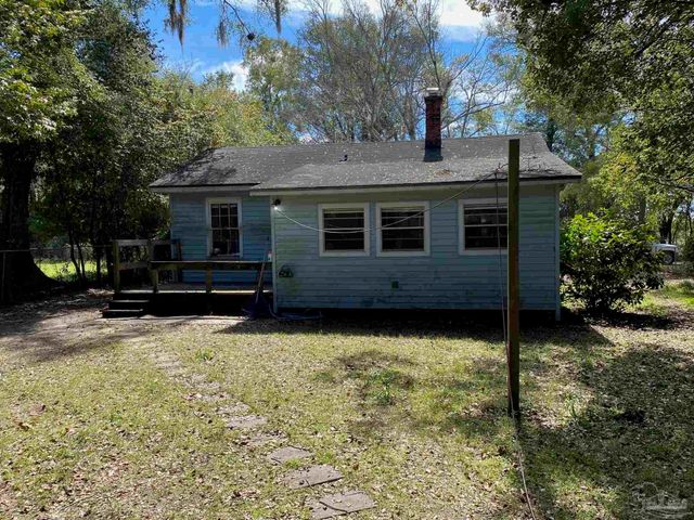 7080 Old Spanish Trl Rd, Milton, FL 32583