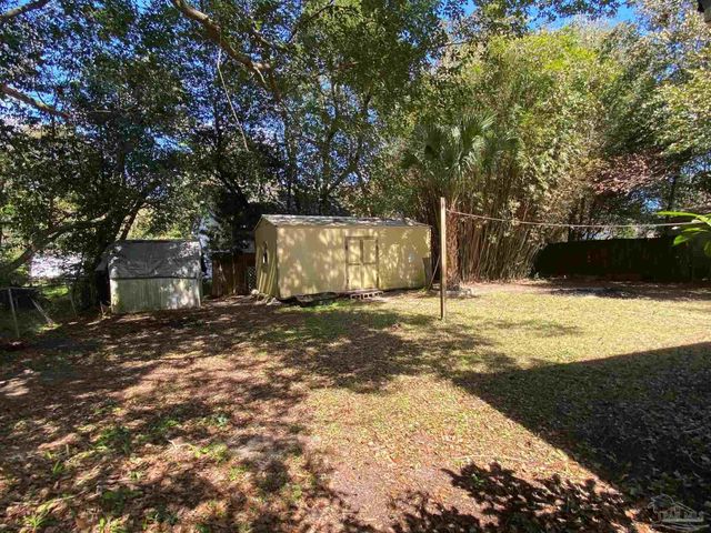 7080 Old Spanish Trl Rd, Milton, FL 32583