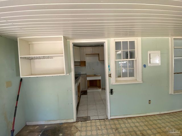 7080 Old Spanish Trl Rd, Milton, FL 32583