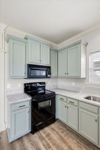 220 Rowlette Cir, Murfreesboro, TN 37127