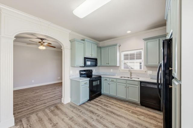 220 Rowlette Cir, Murfreesboro, TN 37127