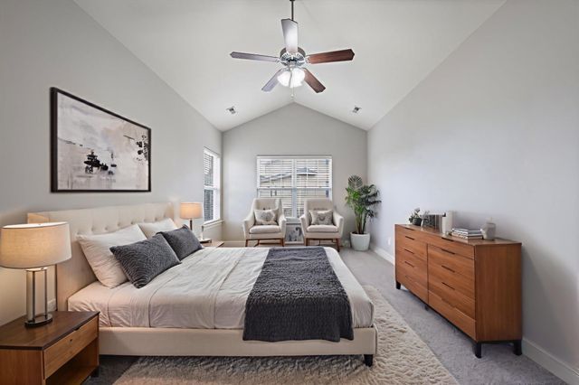 220 Rowlette Cir, Murfreesboro, TN 37127