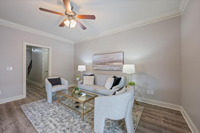 220 Rowlette Cir, Murfreesboro, TN 37127