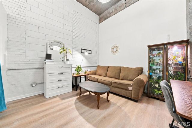 1511 Locust Street 807, St Louis, MO 63103