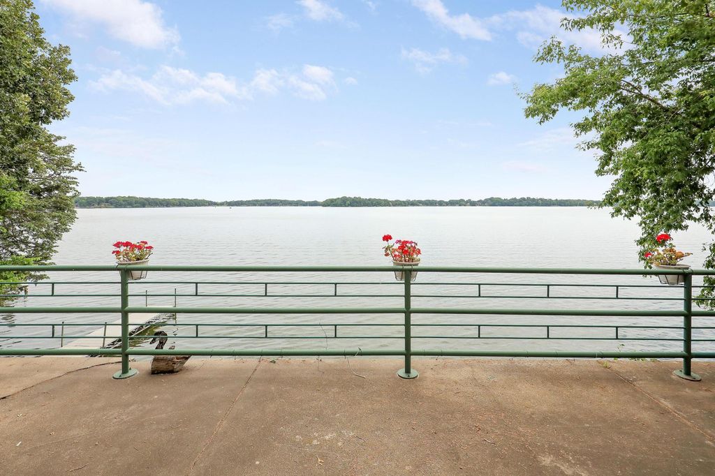 24301 W Cedar Lake Drive, Helena Twp, MN 56071