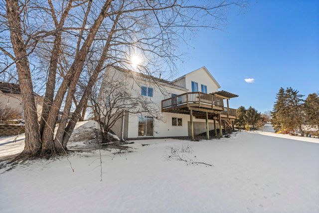 9136 Cambridge Alcove, Woodbury, MN 55125