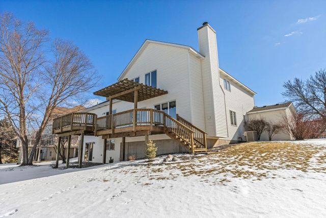 9136 Cambridge Alcove, Woodbury, MN 55125