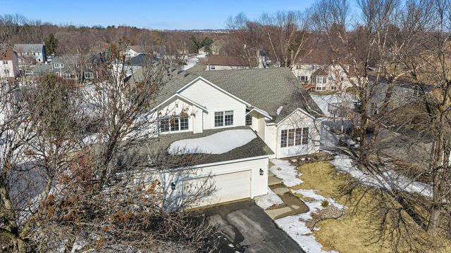 9136 Cambridge Alcove, Woodbury, MN 55125