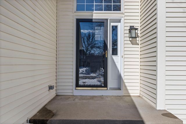 9136 Cambridge Alcove, Woodbury, MN 55125