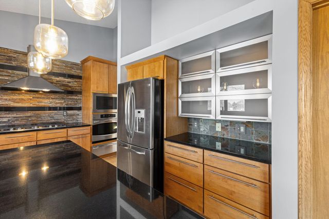 9136 Cambridge Alcove, Woodbury, MN 55125