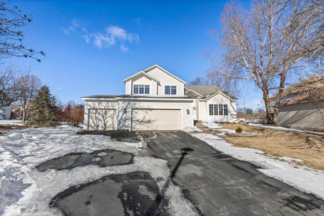 9136 Cambridge Alcove, Woodbury, MN 55125