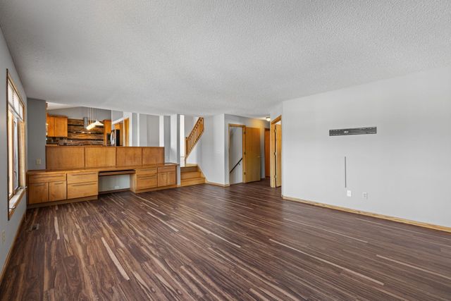 9136 Cambridge Alcove, Woodbury, MN 55125