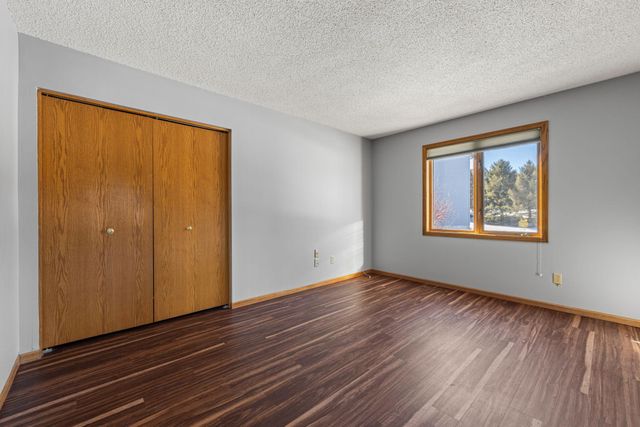 9136 Cambridge Alcove, Woodbury, MN 55125