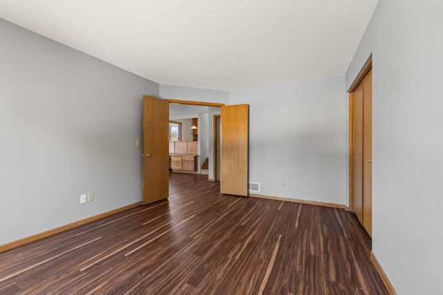 9136 Cambridge Alcove, Woodbury, MN 55125