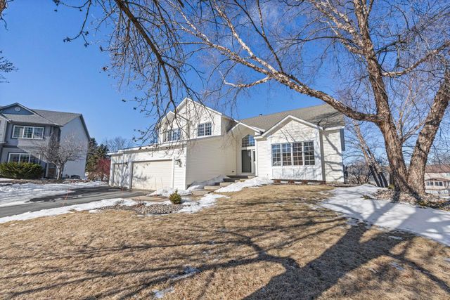 9136 Cambridge Alcove, Woodbury, MN 55125