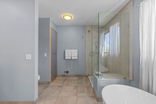 9136 Cambridge Alcove, Woodbury, MN 55125