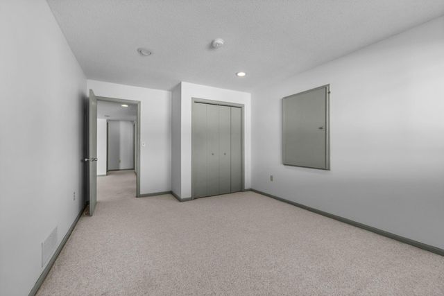 9136 Cambridge Alcove, Woodbury, MN 55125