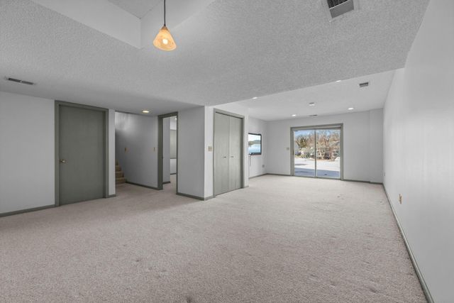 9136 Cambridge Alcove, Woodbury, MN 55125