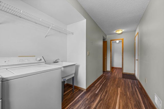 9136 Cambridge Alcove, Woodbury, MN 55125