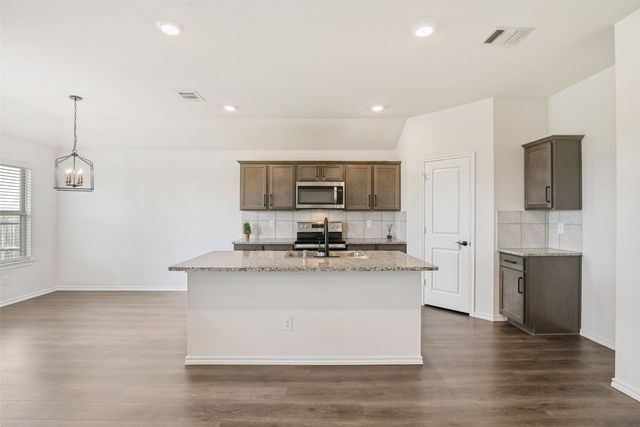 403 Pine Hollow Way, Josephine, TX 75189