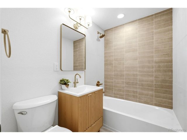 715 Emporia St, Aurora, CO 80010