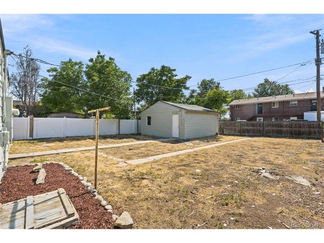 715 Emporia St, Aurora, CO 80010